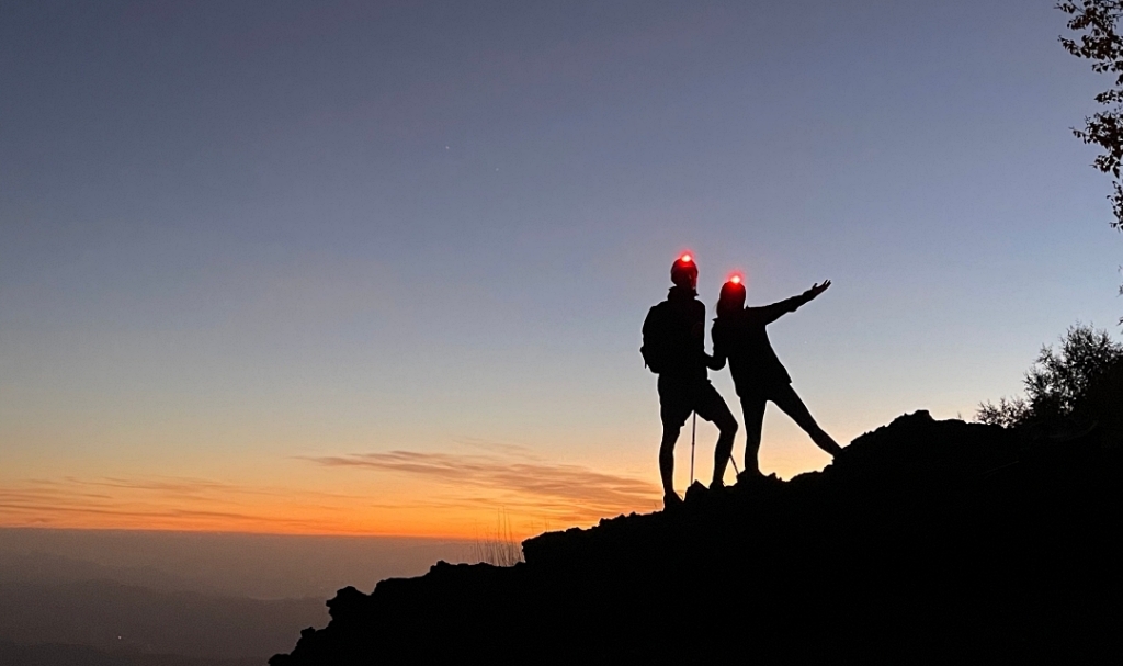 article etna eruption serracozzo aube