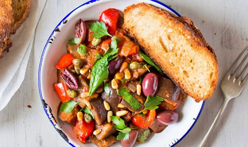 La caponata sicilienne, typique spécialité sicilienne
