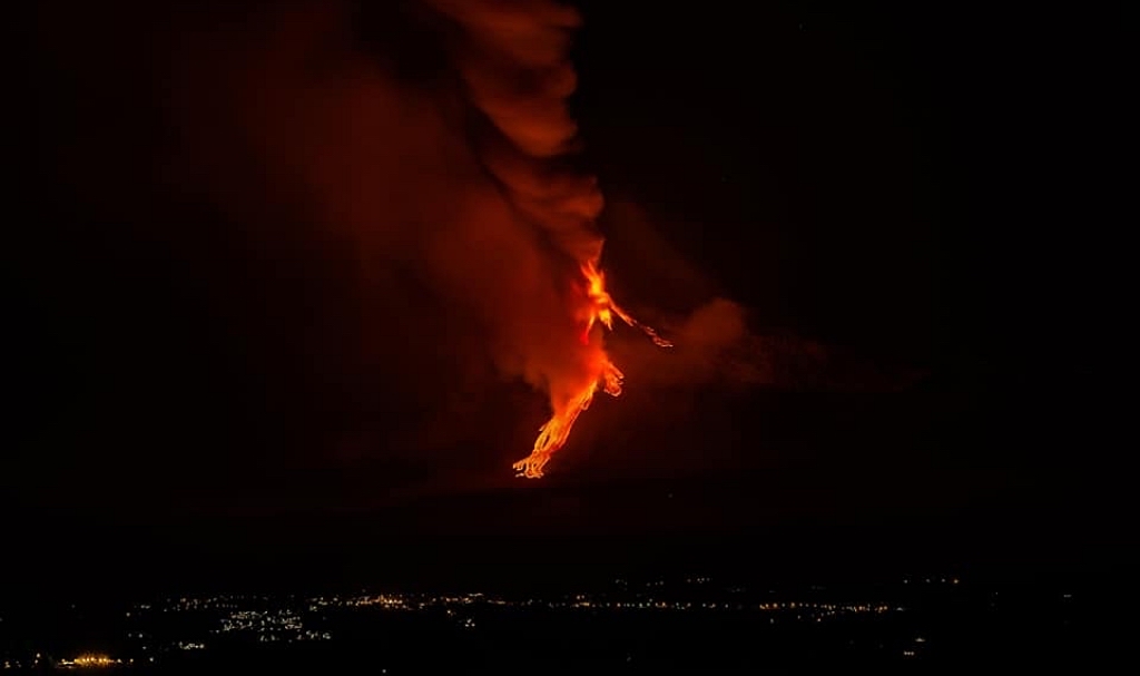 Volcan Etna en éruption 18.02.2021, photo de G. Pennisi