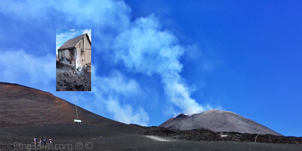 Cabane conçue pour abriter les randonneurs à la base orientale du plus haut des cônes 2002-2003