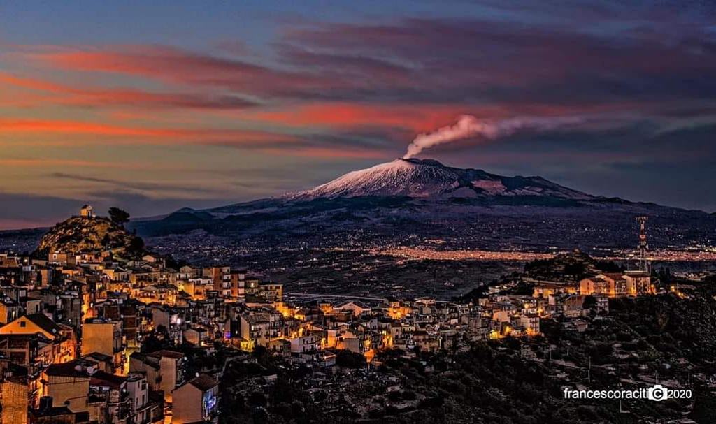 Magnifique photo de Francesco Raciti de l'Etna en 2020