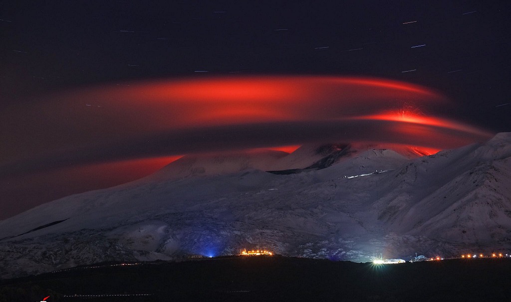 Magnifique photo de Fabrizio Zuccarello de l'Etna en éruption en janvier 2021