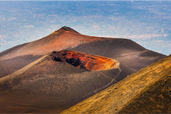 hikes-volcano-etna