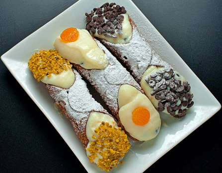 Cannoli-Sicilians-Etna3340