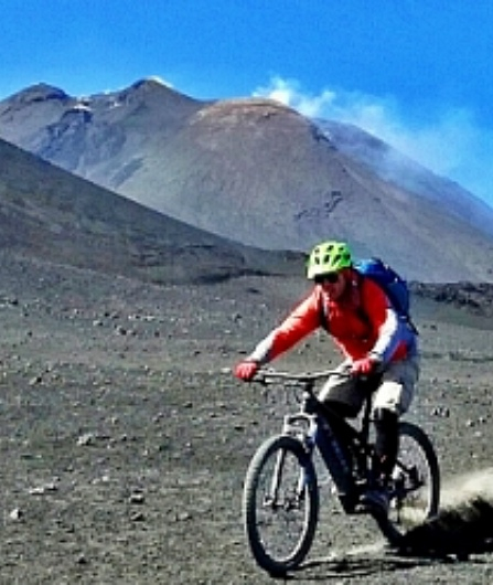 Le sommet en VTT, montée de l'Etna en vélo électrique