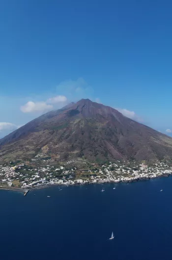 Helicopter tour of Stromboli