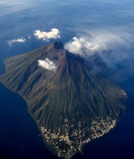 Helicopter tour of Stromboli