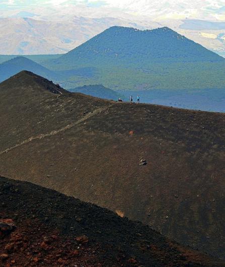 Das verborgene Gesicht des Vulkans Ätna