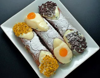 Cannoli-Sicilians-Etna3340