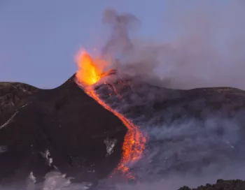 Volcan Etna en eruption 
