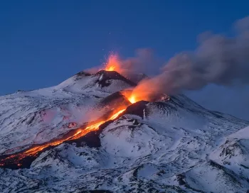 Volcan Etna en eruption 